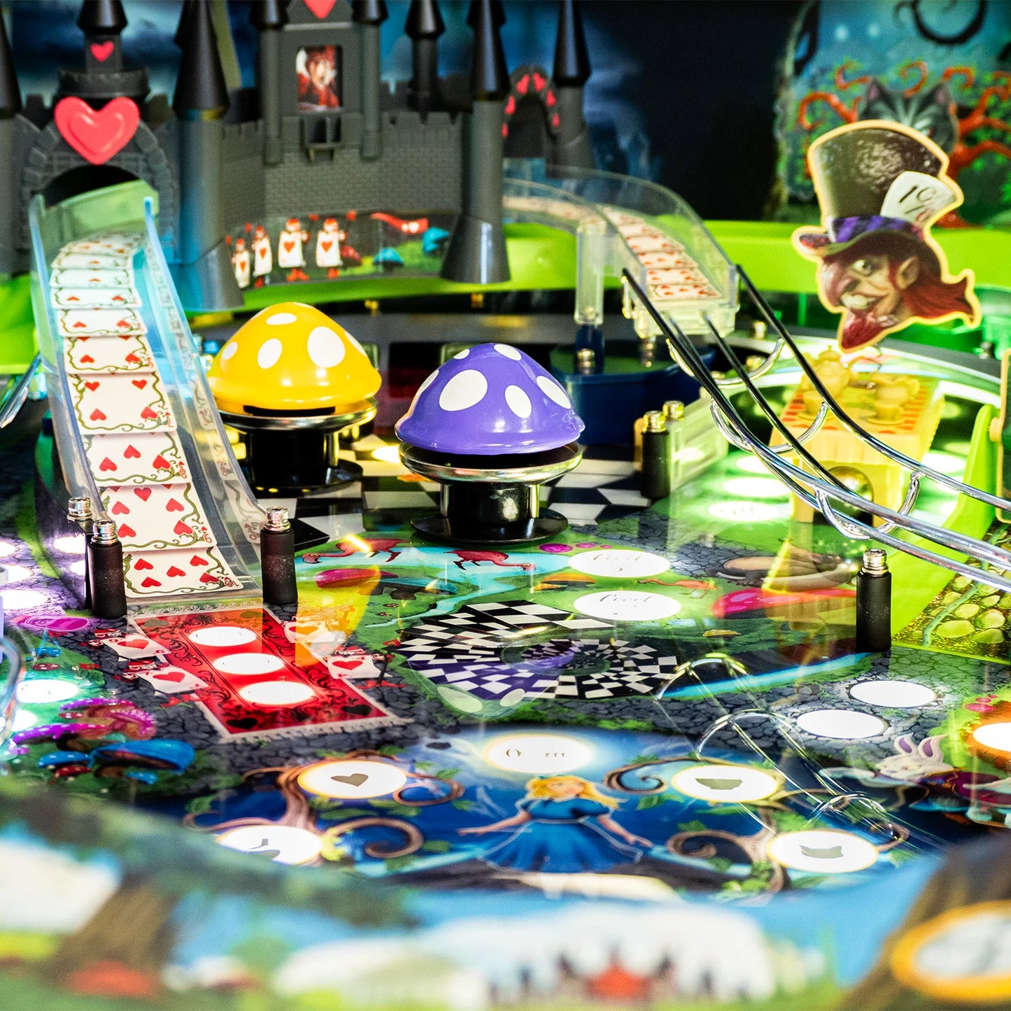 Alice Goes To Wonderland Pinball Machine