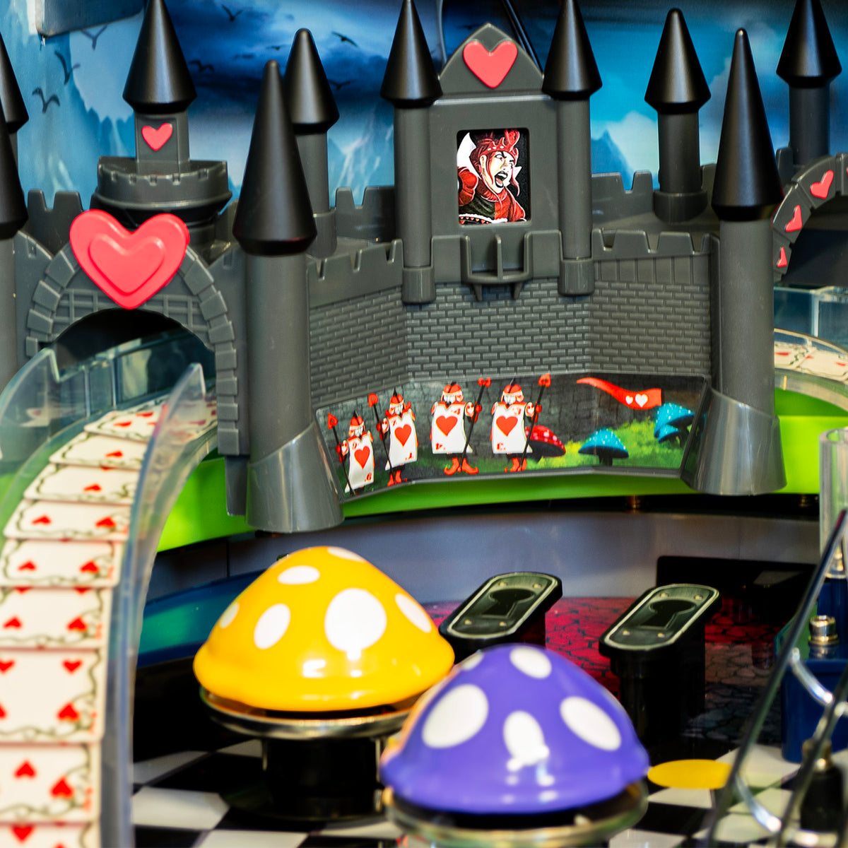 Alice Goes To Wonderland Pinball Machine