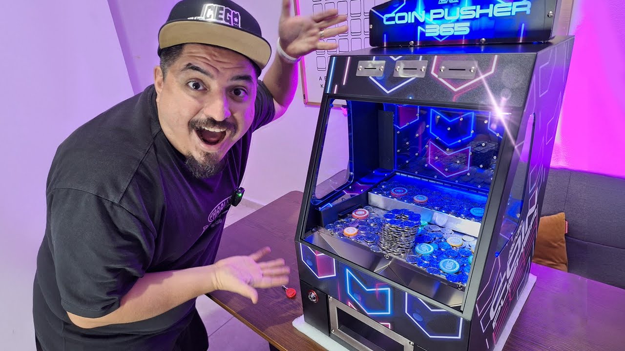 Mexican Youtuber Ciego Minigames reviews the Coin Pusher 365